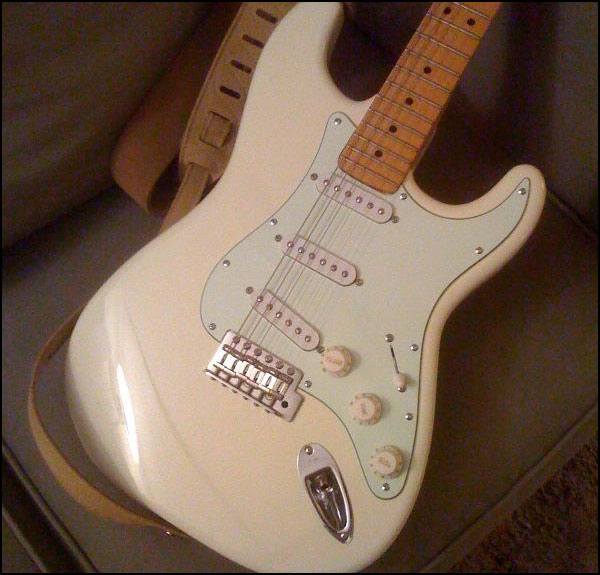 Strat with SP-90 Pickups (2)