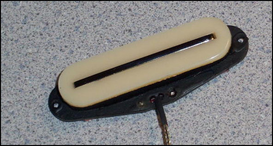 Strat Blade Pickup Creme